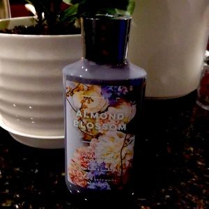 New Sealed Bath & Body Works Almond Blossom Body Lotion
